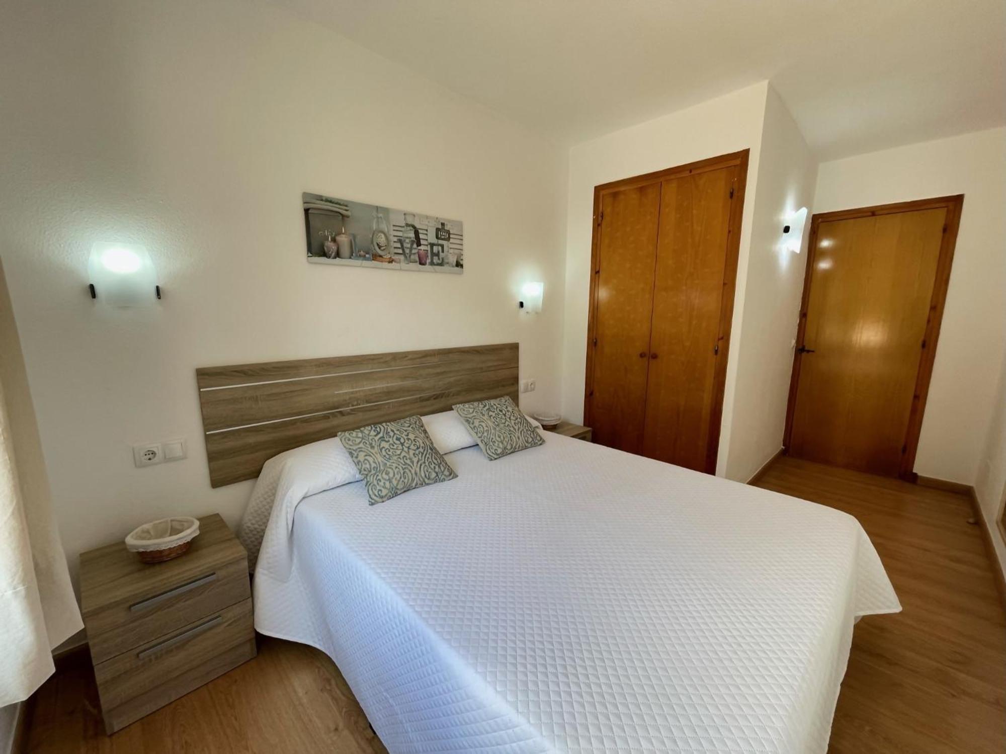 Mestral Apto En Planta Baja Con Piscina Arenal d'en Castell Exterior photo